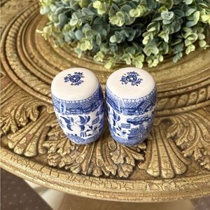 Blue and White Ceramic Salt and Pepper Shakers - Blue Willow